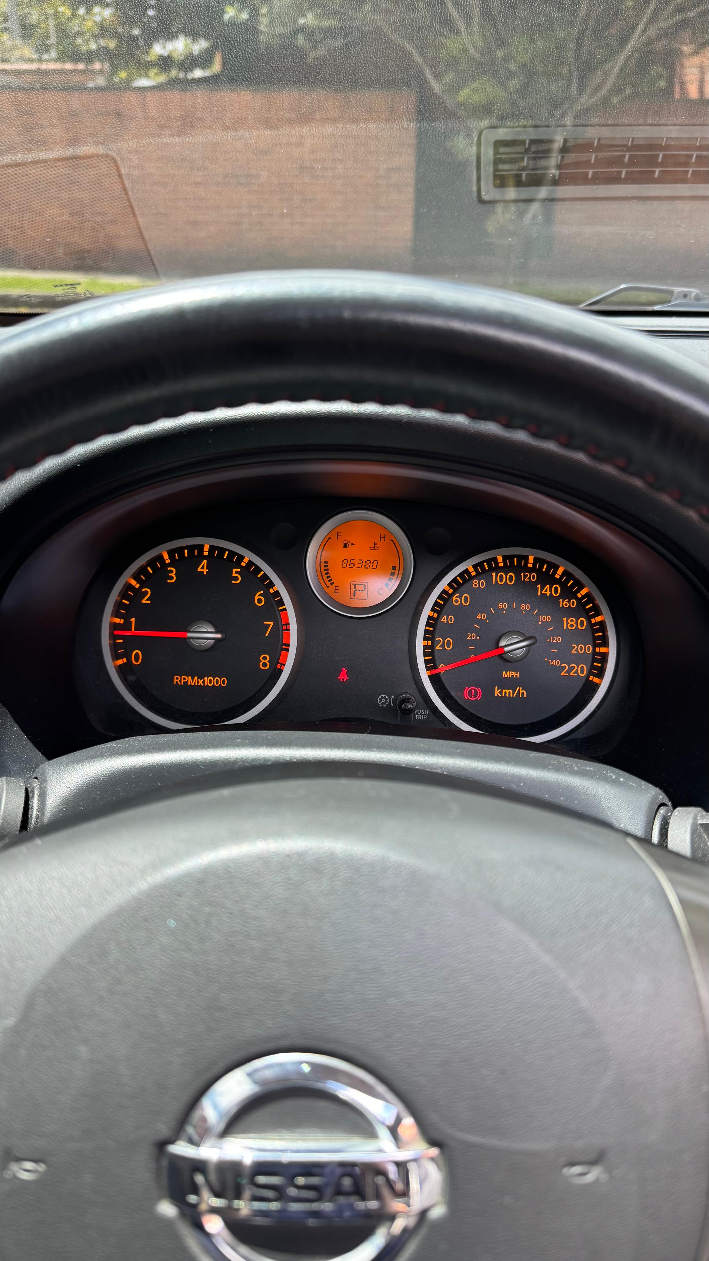 Nissan 2