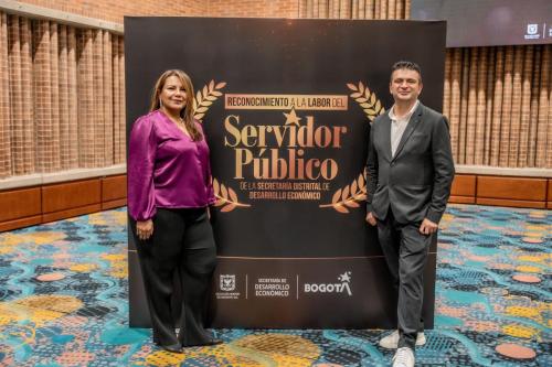 CONMEMORACIÓN SERVIDOR PUBLICO - COMPENSAR 68 - 29.09.2511