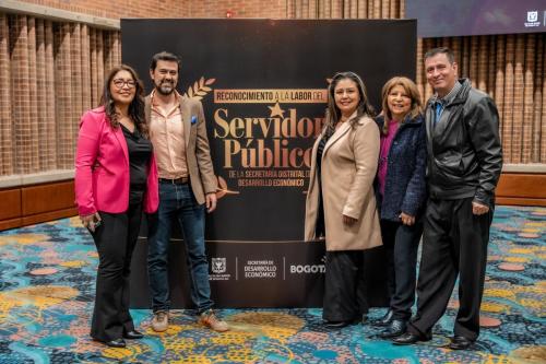CONMEMORACIÓN SERVIDOR PUBLICO - COMPENSAR 68 - 29.09.255